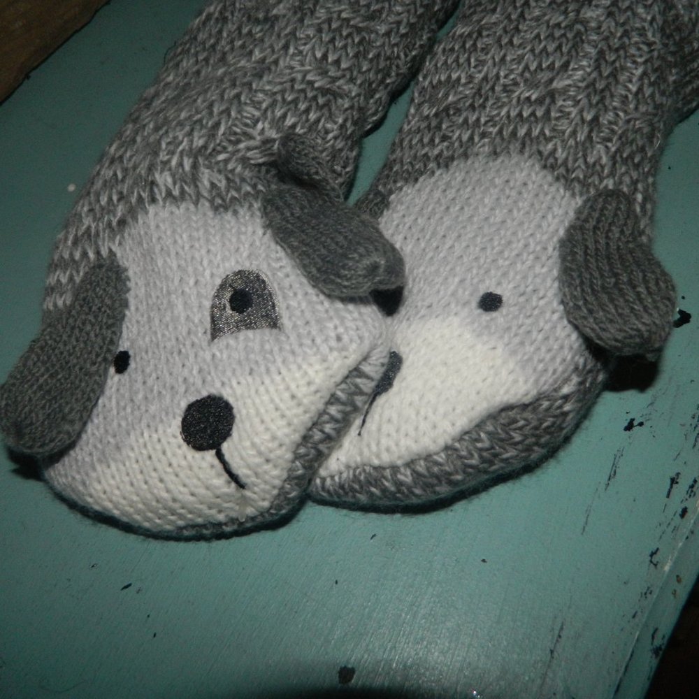 JANE and BLEECKER Puppy Dog Slipper Socks NWOT (HH-46) - Picture 2 of 4